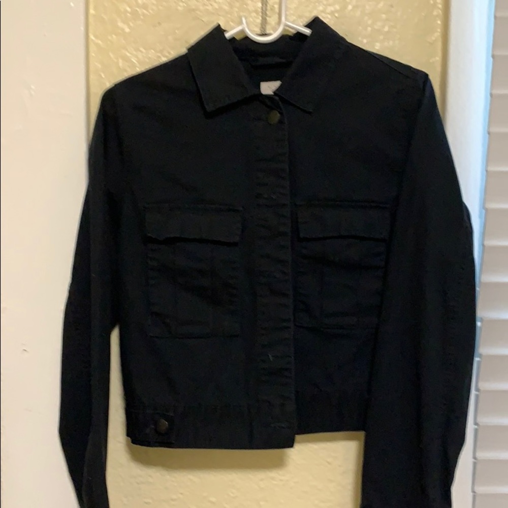 Black jean jacket !